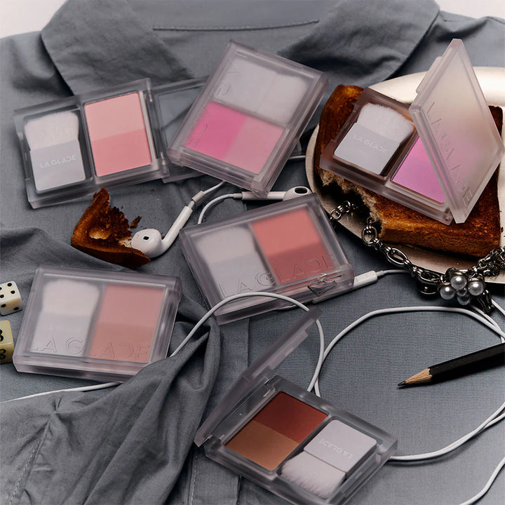 LA GLACE Brattitude 雙色粉狀腮紅 4g #03 Baebiedoll Brat