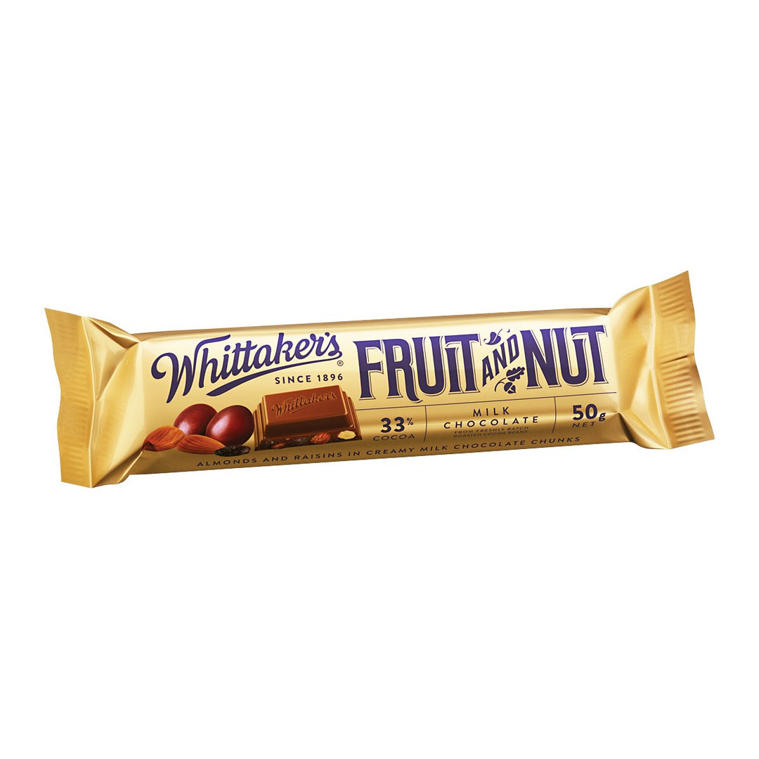 WHITTAKER'S 水果堅果 50 公克。