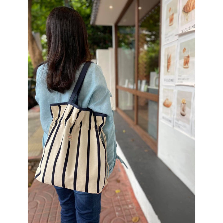 Stripe Navy Canvas Ruffle 托特包